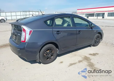 2013 Toyota Prius Three z USA, uszkodzony, nr VIN JTDKN3DU2D1688768